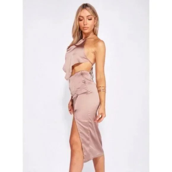 Nude Satin Halter Neck Backless Handkerchief Top and Front Silt Midi Skirt Set - Picture 6 of 17
